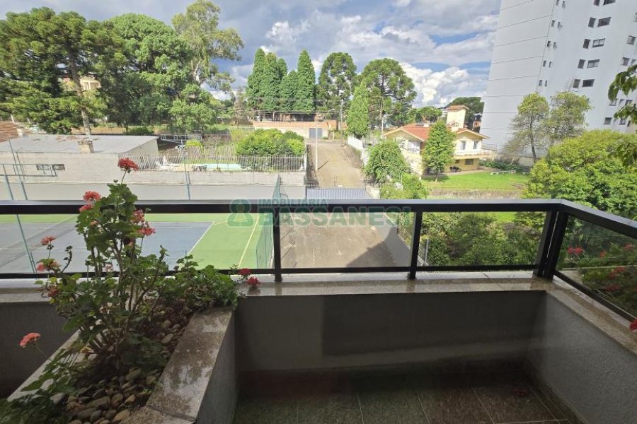 Apto Mobiliado com 374m², 3 dormitórios, 4 vagas, no bairro Madureira em Caxias do Sul para Alugar ou Comprar