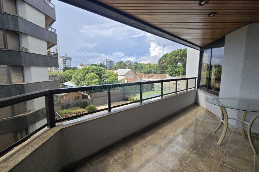 Apto Mobiliado com 374m², 3 dormitórios, 4 vagas, no bairro Madureira em Caxias do Sul para Alugar ou Comprar