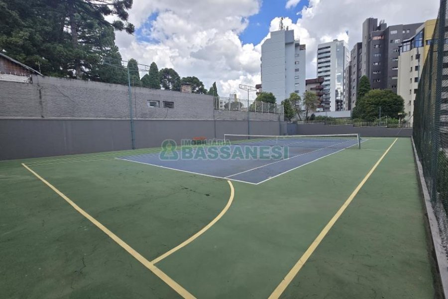 Apto Mobiliado com 374m², 3 dormitórios, 4 vagas, no bairro Madureira em Caxias do Sul para Alugar ou Comprar