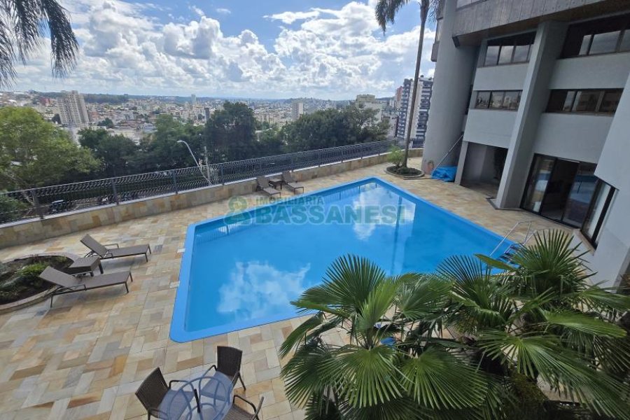 Apto Mobiliado com 374m², 3 dormitórios, 4 vagas, no bairro Madureira em Caxias do Sul para Alugar ou Comprar