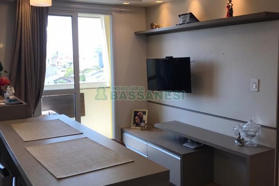 Apartamento com 53m², 2 dormitórios, 1 vaga, no bairro Santa Lúcia em Caxias do Sul para Comprar