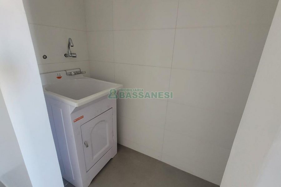 Apartamento com 42m², 1 vaga, no bairro Lourdes em Caxias do Sul para Alugar