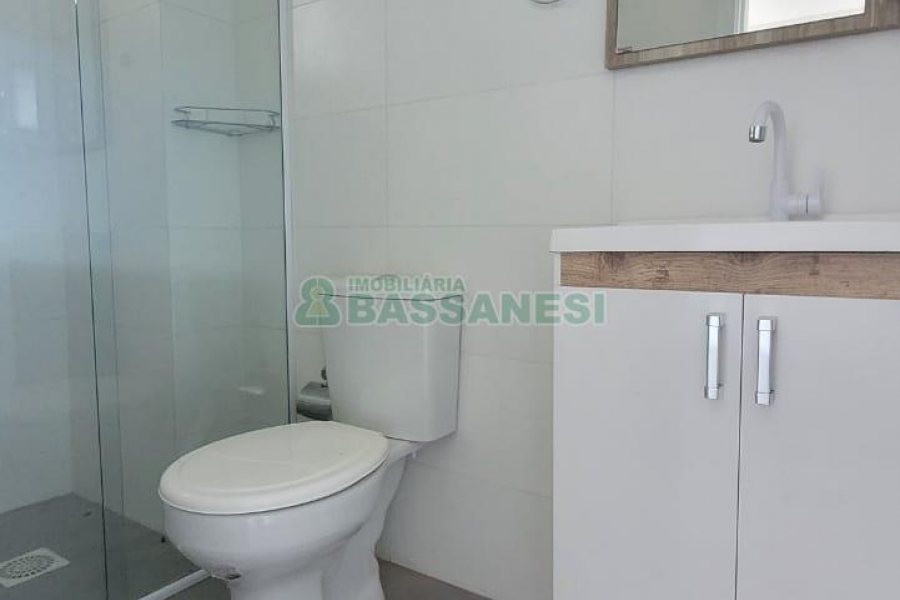 Apartamento com 42m², 1 vaga, no bairro Lourdes em Caxias do Sul para Alugar