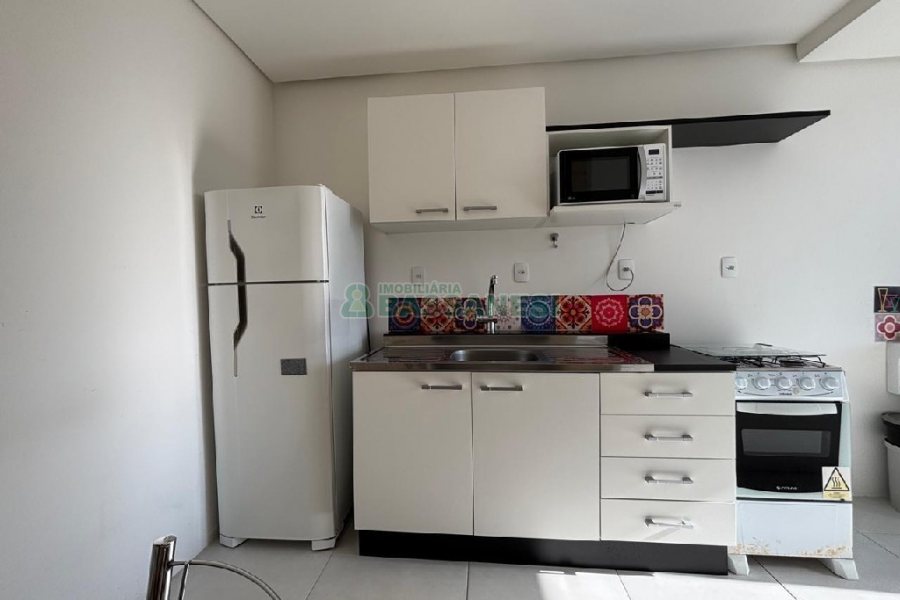 Apto Mobiliado com 70m², 1 dormitório, 1 vaga, no bairro Lourdes em Caxias do Sul para Alugar