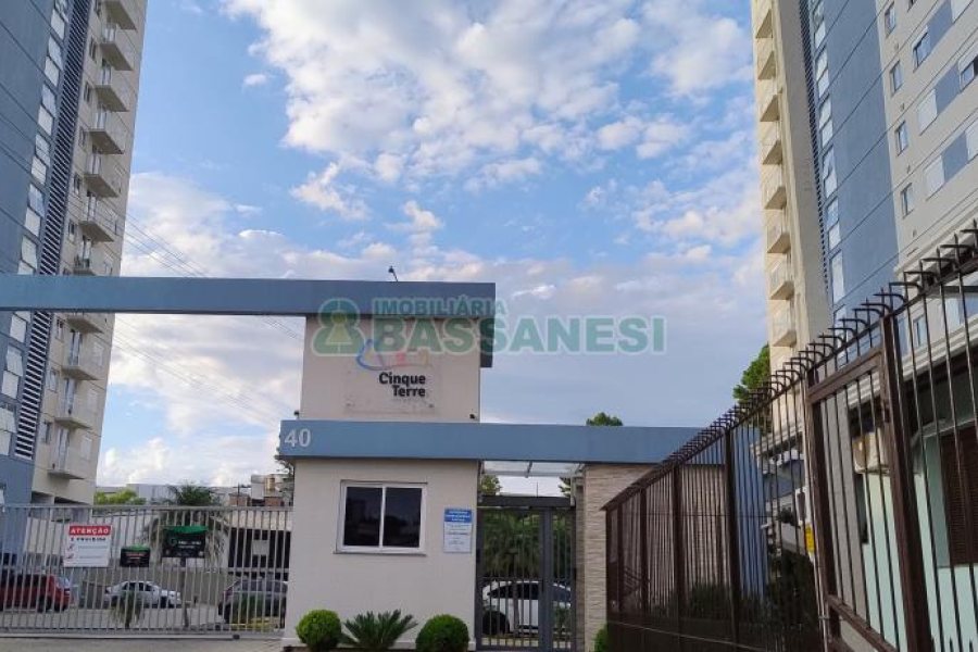 Kitinete com 25m², 1 dormitório, no bairro Cidade Nova em Caxias do Sul para Comprar