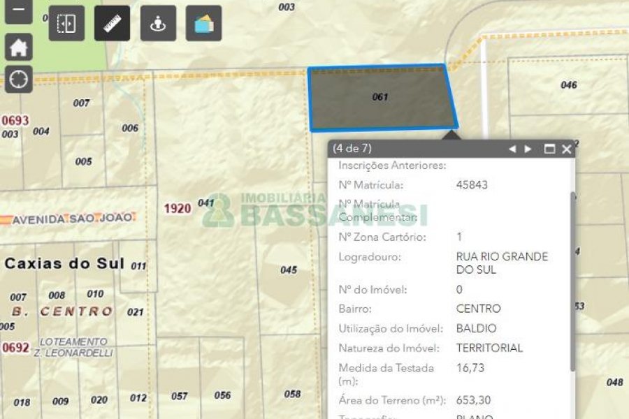 Terreno com 653m², no bairro Jardim América em Caxias do Sul para Comprar