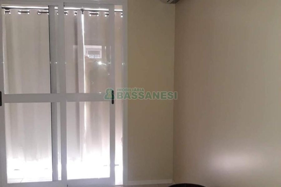Apartamento com 56m², 2 dormitórios, 2 vagas, no bairro Colina do Sol em Caxias do Sul para Comprar