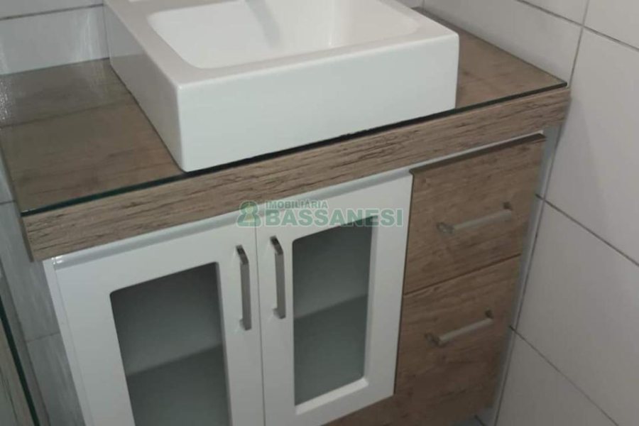 Apartamento com 56m², 2 dormitórios, 2 vagas, no bairro Colina do Sol em Caxias do Sul para Comprar