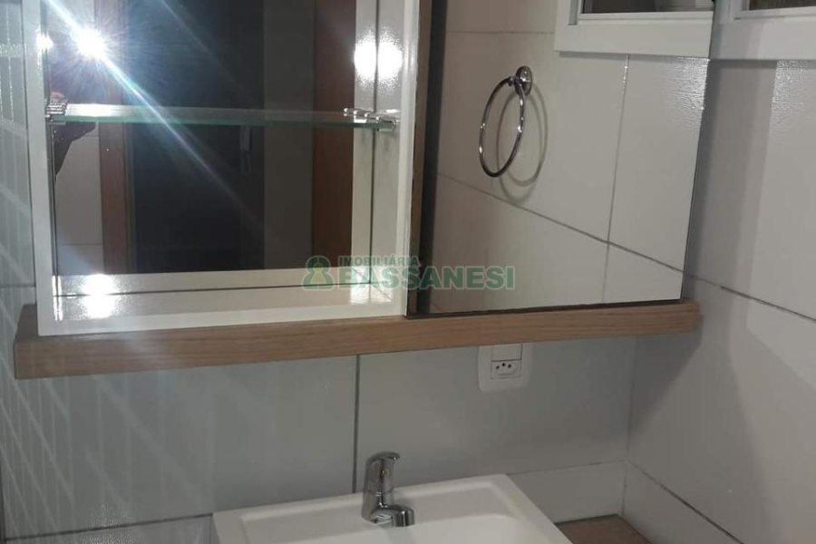 Apartamento com 56m², 2 dormitórios, 2 vagas, no bairro Colina do Sol em Caxias do Sul para Comprar