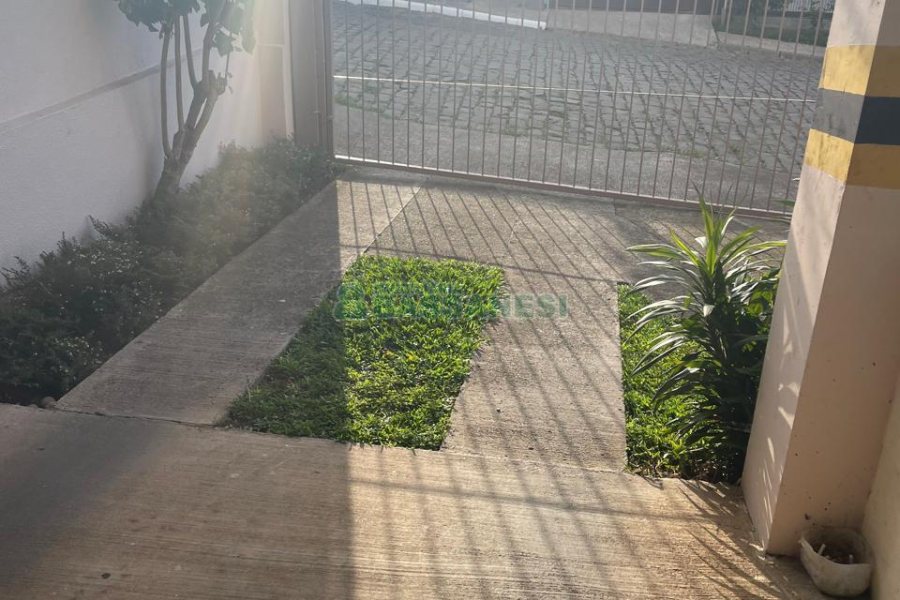 Apartamento com 56m², 2 dormitórios, 2 vagas, no bairro Colina do Sol em Caxias do Sul para Comprar