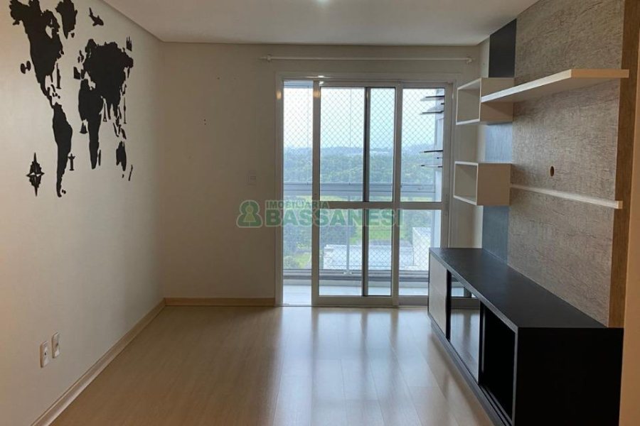 Apartamento com 77m², 2 dormitórios, 6 vagas, no bairro Colina Sorriso em Caxias do Sul para Comprar