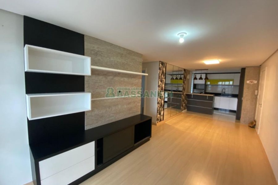 Apartamento com 77m², 2 dormitórios, 6 vagas, no bairro Colina Sorriso em Caxias do Sul para Comprar