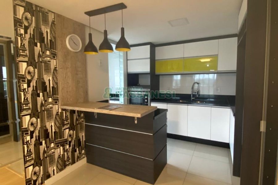 Apartamento com 77m², 2 dormitórios, 6 vagas, no bairro Colina Sorriso em Caxias do Sul para Comprar