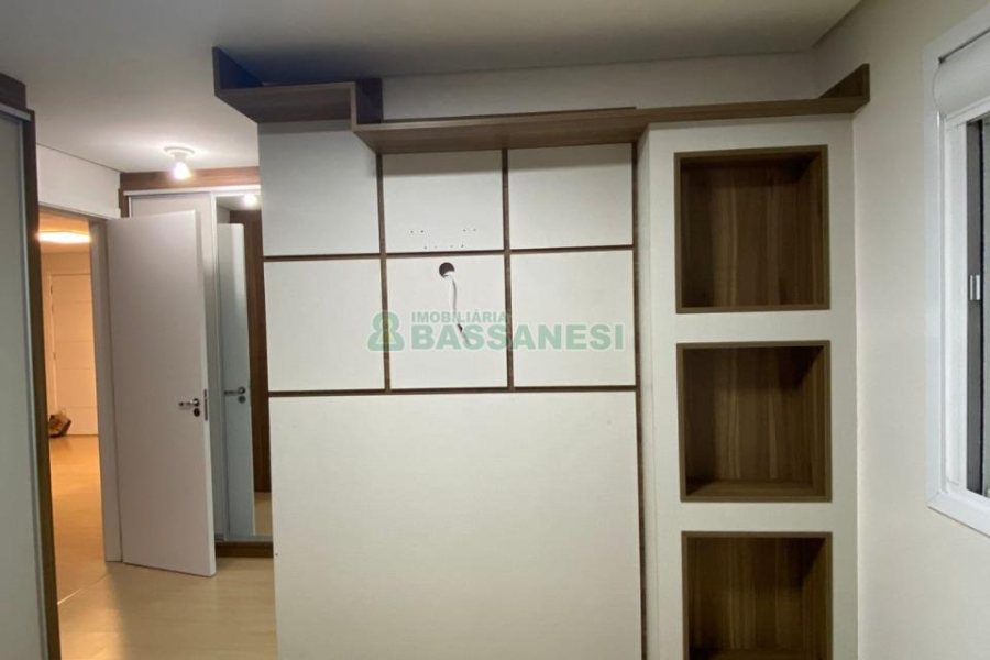 Apartamento com 77m², 2 dormitórios, 6 vagas, no bairro Colina Sorriso em Caxias do Sul para Comprar