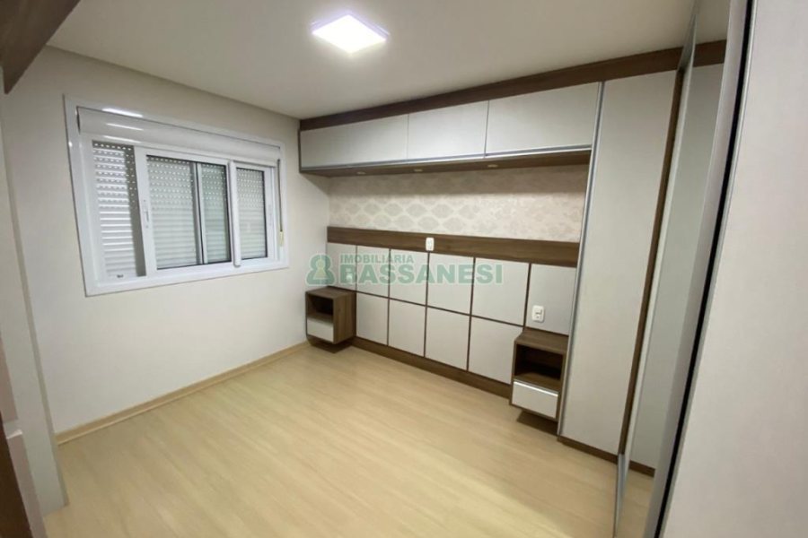 Apartamento com 77m², 2 dormitórios, 6 vagas, no bairro Colina Sorriso em Caxias do Sul para Comprar
