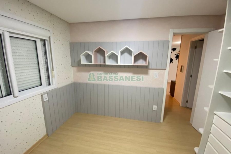 Apartamento com 77m², 2 dormitórios, 6 vagas, no bairro Colina Sorriso em Caxias do Sul para Comprar
