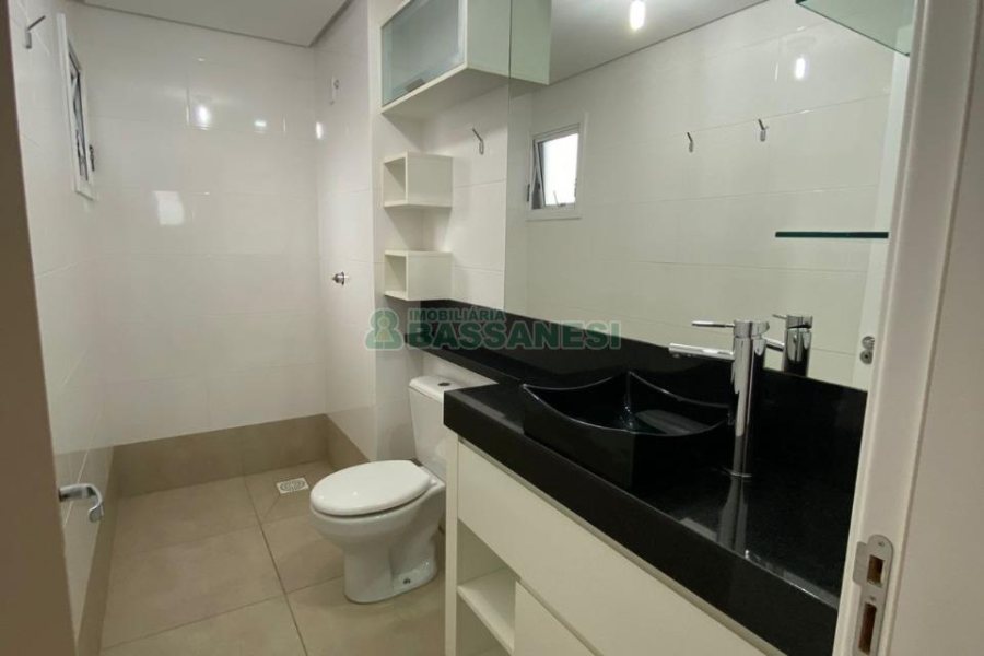 Apartamento com 77m², 2 dormitórios, 6 vagas, no bairro Colina Sorriso em Caxias do Sul para Comprar