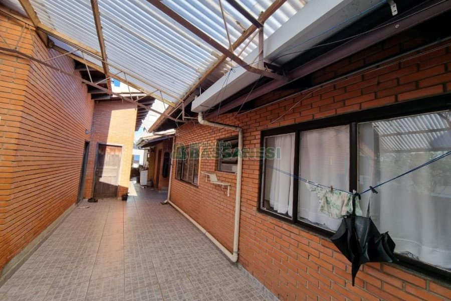 Predio com 493m², no bairro Santa Catarina em Caxias do Sul para Comprar