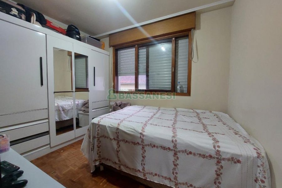 Apartamento com 139m², 3 dormitórios, 1 vaga, no bairro Medianeira em Caxias do Sul para Comprar
