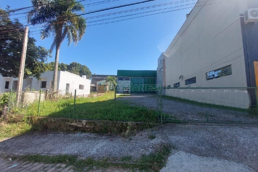 Pavilhão com 228m², no bairro Jardim Eldorado em Caxias do Sul para Alugar