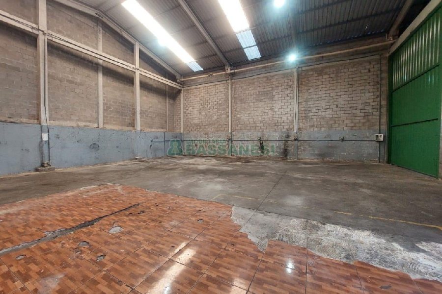 Pavilhão com 228m², no bairro Jardim Eldorado em Caxias do Sul para Alugar