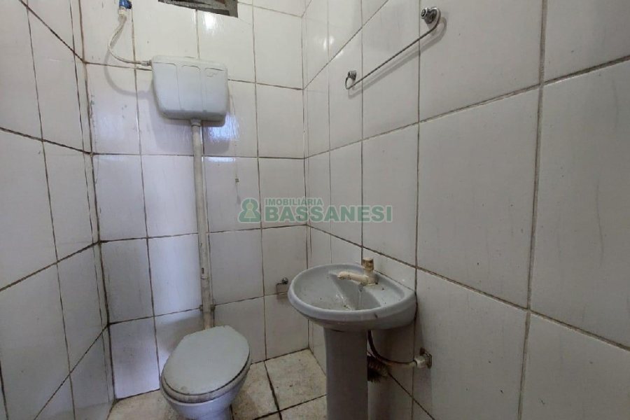 Pavilhão com 228m², no bairro Jardim Eldorado em Caxias do Sul para Alugar