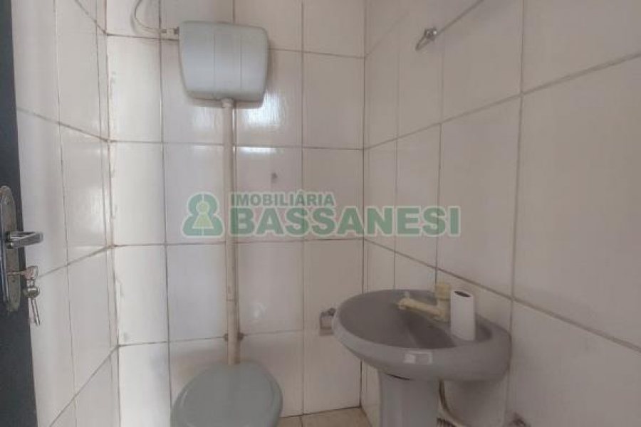 Pavilhão com 228m², no bairro Jardim Eldorado em Caxias do Sul para Alugar