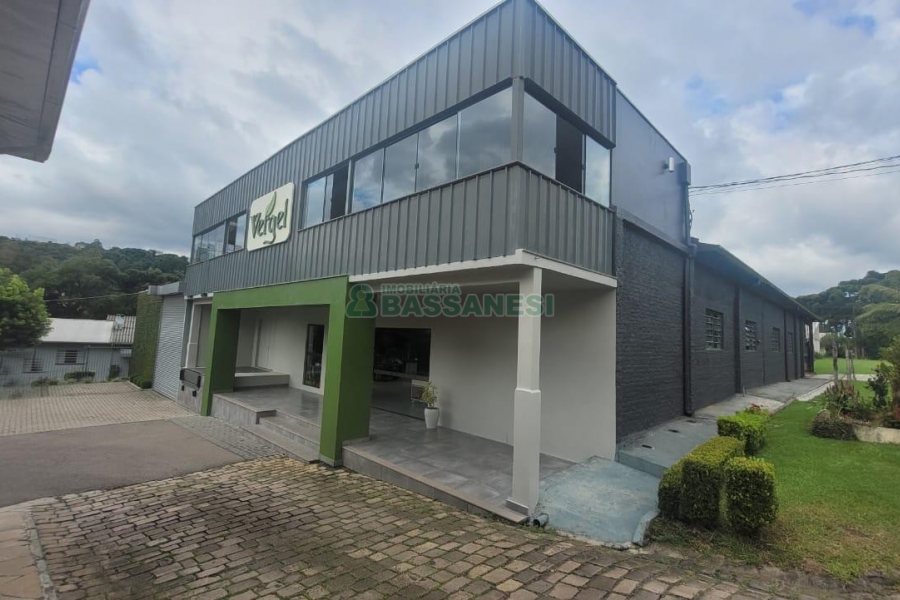Pavilhão com 1000m², no bairro Maestra em Caxias do Sul para Alugar