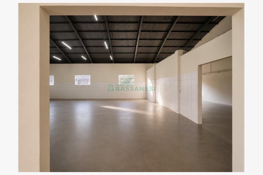 Pavilhão com 1000m², no bairro Maestra em Caxias do Sul para Alugar