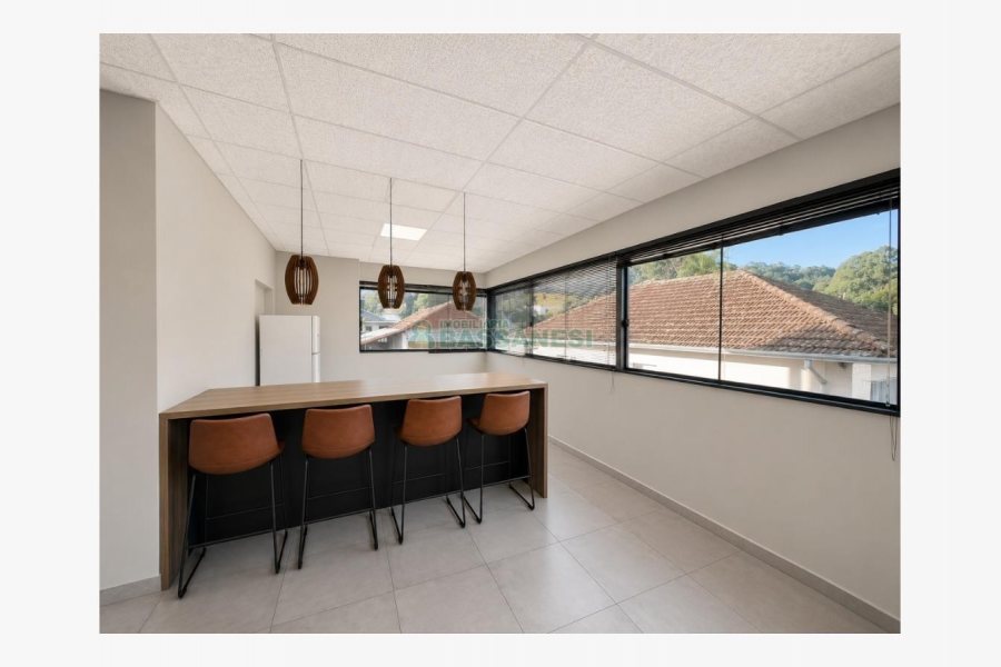 Pavilhão com 1000m², no bairro Maestra em Caxias do Sul para Alugar