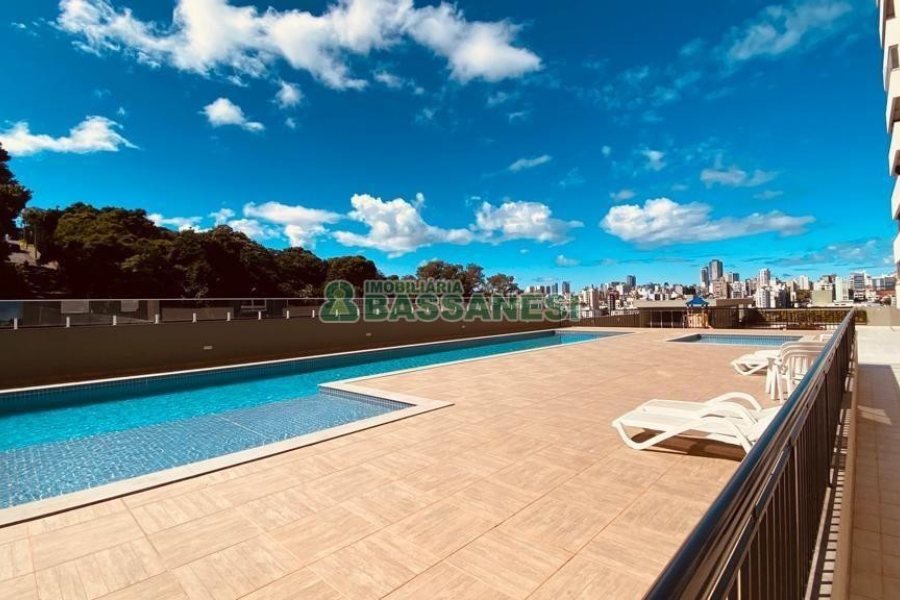 Apto Mobiliado com 68m², 2 dormitórios, 2 vagas, no bairro Madureira em Caxias do Sul para Alugar