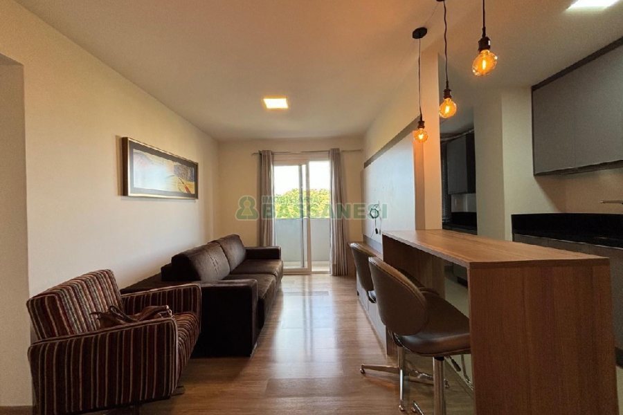 Apto Mobiliado com 68m², 2 dormitórios, 2 vagas, no bairro Madureira em Caxias do Sul para Alugar