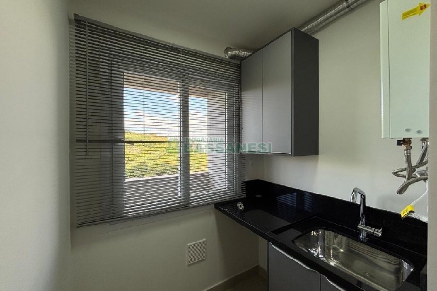 Apto Mobiliado com 68m², 2 dormitórios, 2 vagas, no bairro Madureira em Caxias do Sul para Alugar