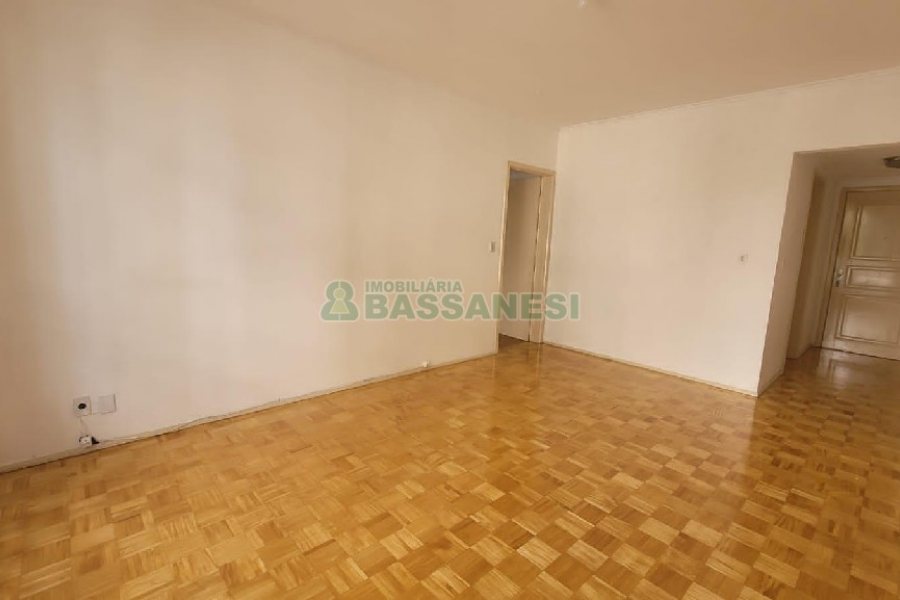 Apartamento com 76m², 2 dormitórios, 1 vaga, no bairro Madureira em Caxias do Sul para Alugar