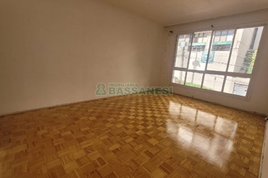 Apartamento com 76m², 2 dormitórios, 1 vaga, no bairro Madureira em Caxias do Sul para Alugar