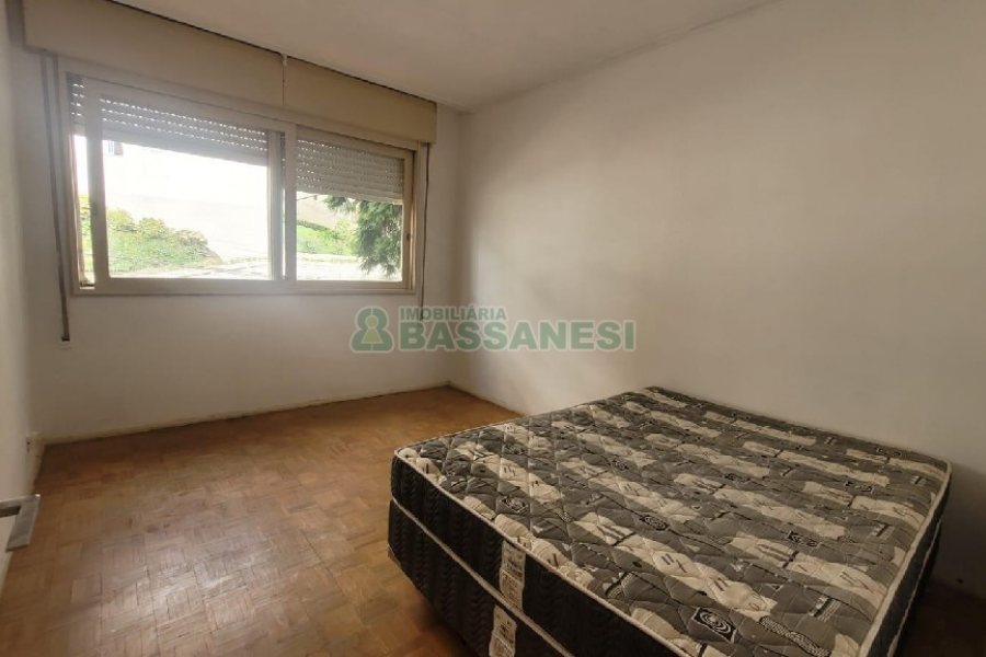 Apartamento com 76m², 2 dormitórios, 1 vaga, no bairro Madureira em Caxias do Sul para Alugar