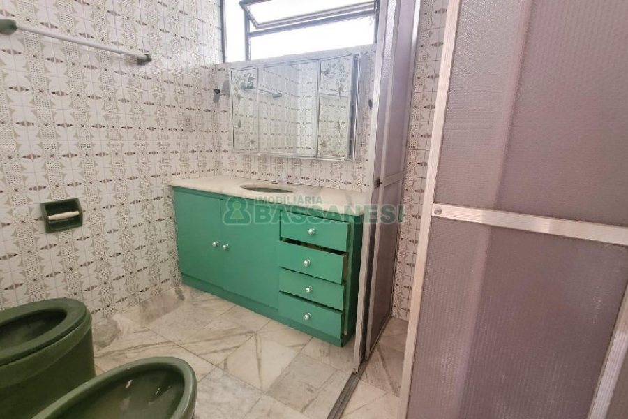 Apartamento com 76m², 2 dormitórios, 1 vaga, no bairro Madureira em Caxias do Sul para Alugar