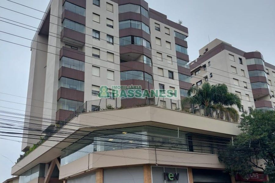 Apartamento com 80m², 2 dormitórios, 1 vaga, no bairro Pio X em Caxias do Sul para Comprar