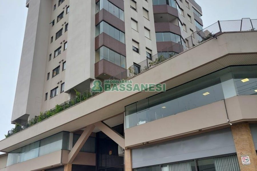 Apartamento com 80m², 2 dormitórios, 1 vaga, no bairro Pio X em Caxias do Sul para Comprar