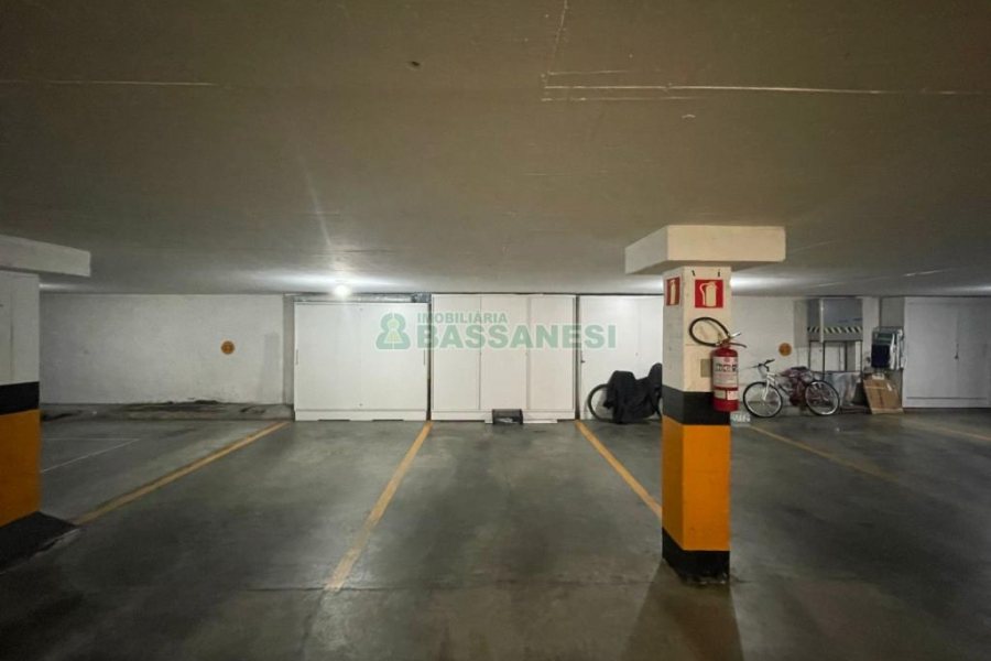 Apartamento com 80m², 2 dormitórios, 1 vaga, no bairro Pio X em Caxias do Sul para Comprar