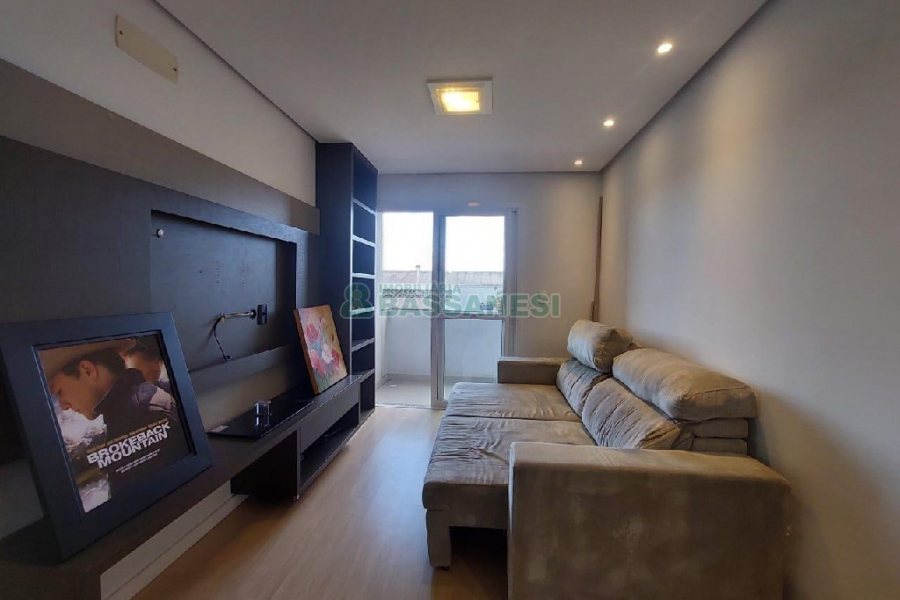 Apto Mobiliado com 67m², 2 dormitórios, 2 vagas, no bairro Kayser em Caxias do Sul para Alugar ou Comprar