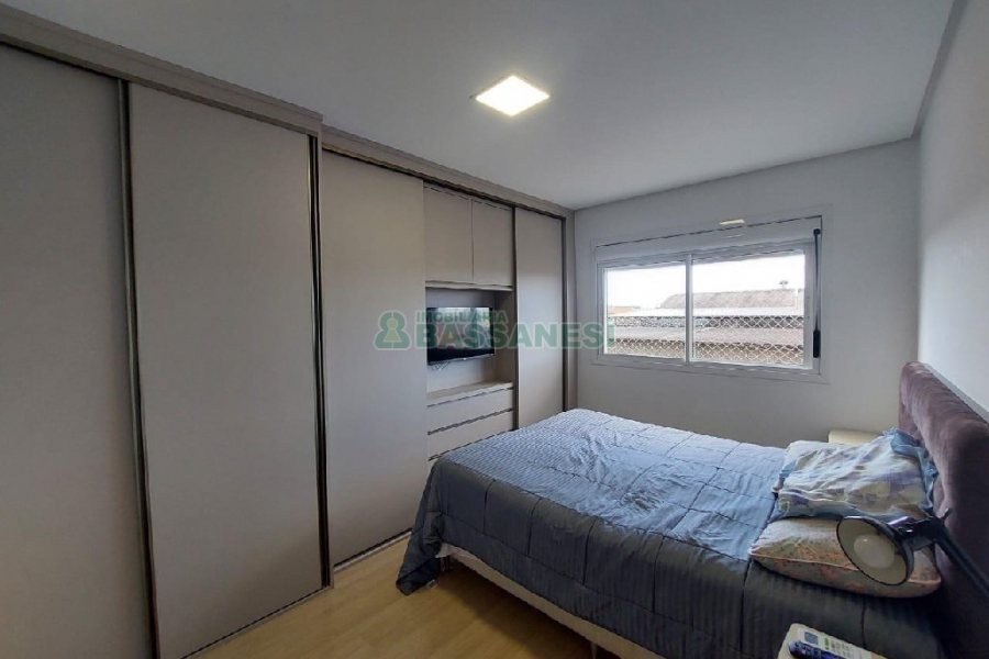 Apto Mobiliado com 67m², 2 dormitórios, 2 vagas, no bairro Kayser em Caxias do Sul para Alugar ou Comprar