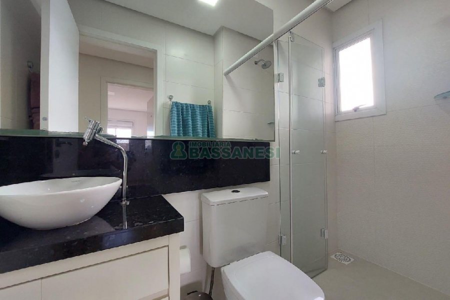 Apto Mobiliado com 67m², 2 dormitórios, 2 vagas, no bairro Kayser em Caxias do Sul para Alugar ou Comprar