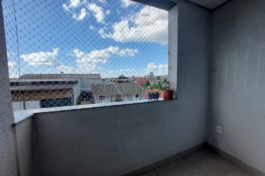 Apto Mobiliado com 67m², 2 dormitórios, 2 vagas, no bairro Kayser em Caxias do Sul para Alugar ou Comprar