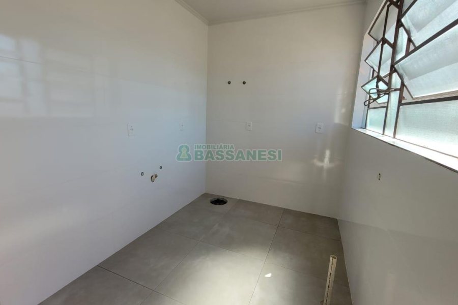 Apartamento com 82m², 2 dormitórios, 1 vaga, no bairro Santa Catarina em Caxias do Sul para Comprar