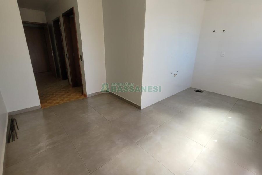 Apartamento com 82m², 2 dormitórios, 1 vaga, no bairro Santa Catarina em Caxias do Sul para Comprar