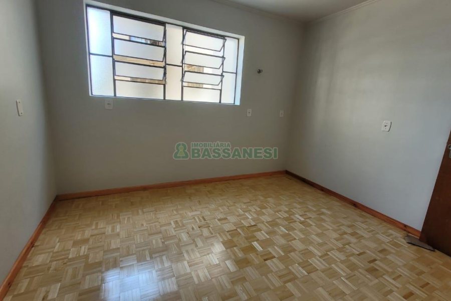 Apartamento com 82m², 2 dormitórios, 1 vaga, no bairro Santa Catarina em Caxias do Sul para Comprar