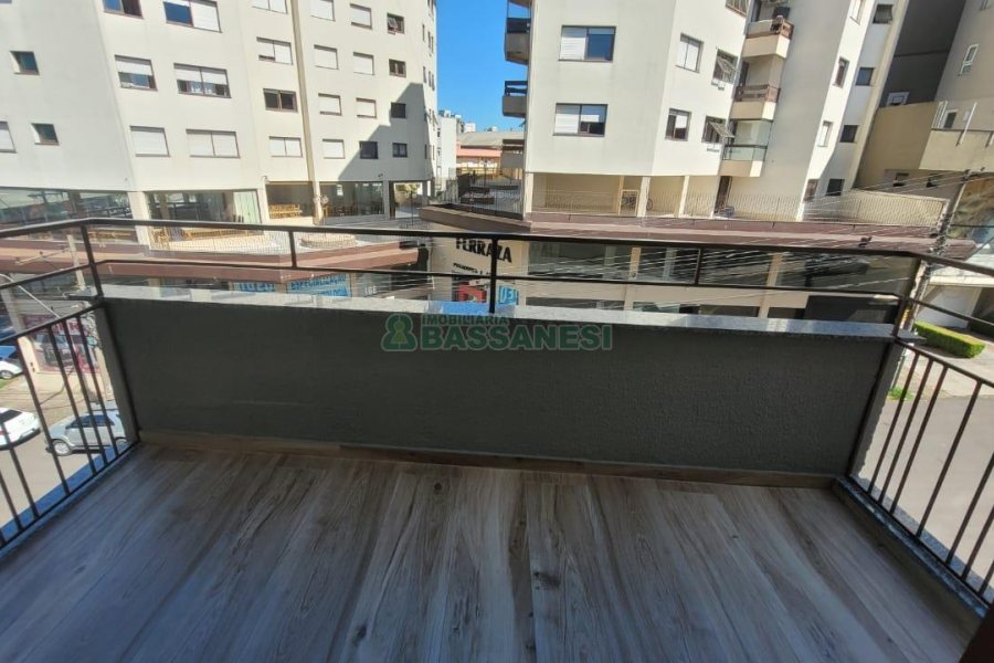 Apartamento com 82m², 2 dormitórios, 1 vaga, no bairro Santa Catarina em Caxias do Sul para Comprar