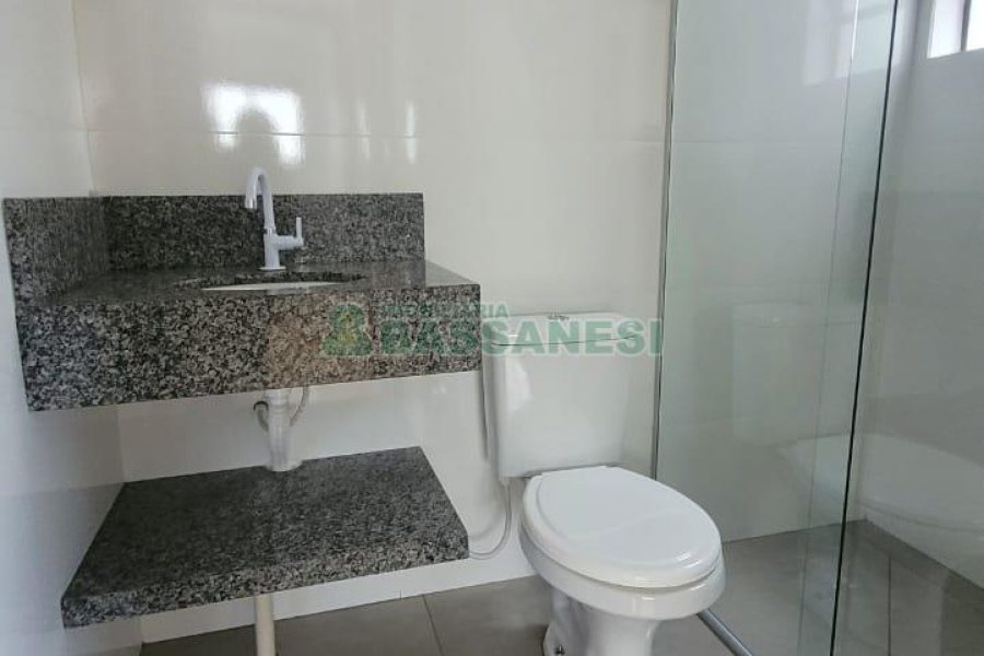 Apartamento com 82m², 2 dormitórios, 1 vaga, no bairro Santa Catarina em Caxias do Sul para Comprar