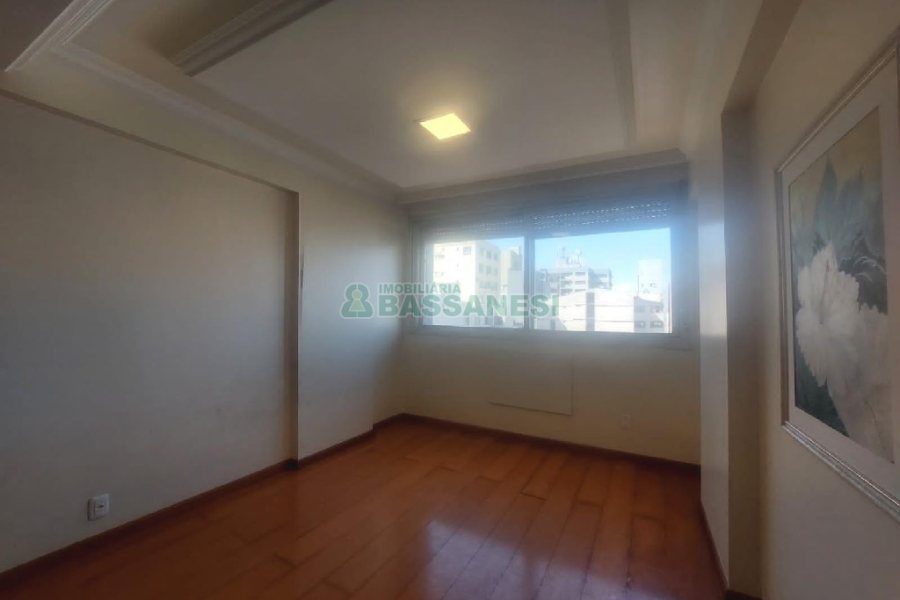 Apto Mobiliado com 107m², 3 dormitórios, 1 vaga, no bairro Centro em Caxias do Sul para Comprar